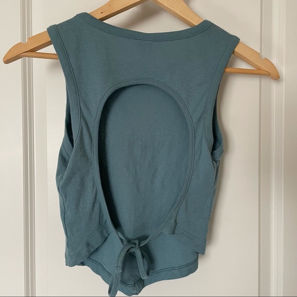 Urban Outfitters Open Back Crop Tank Top - Picture 2 of 3